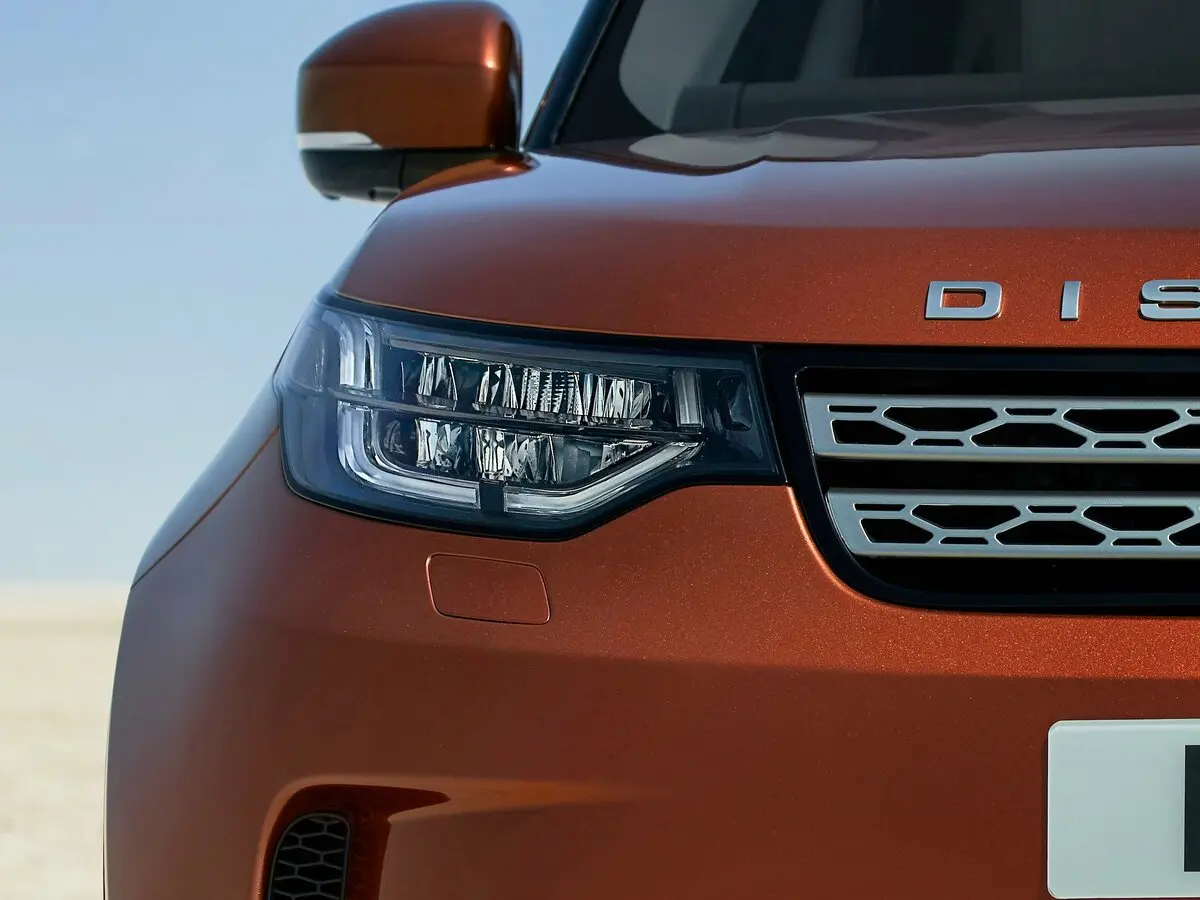 Land Rover Discovery V Внедорожник 5 дв. — фото 13