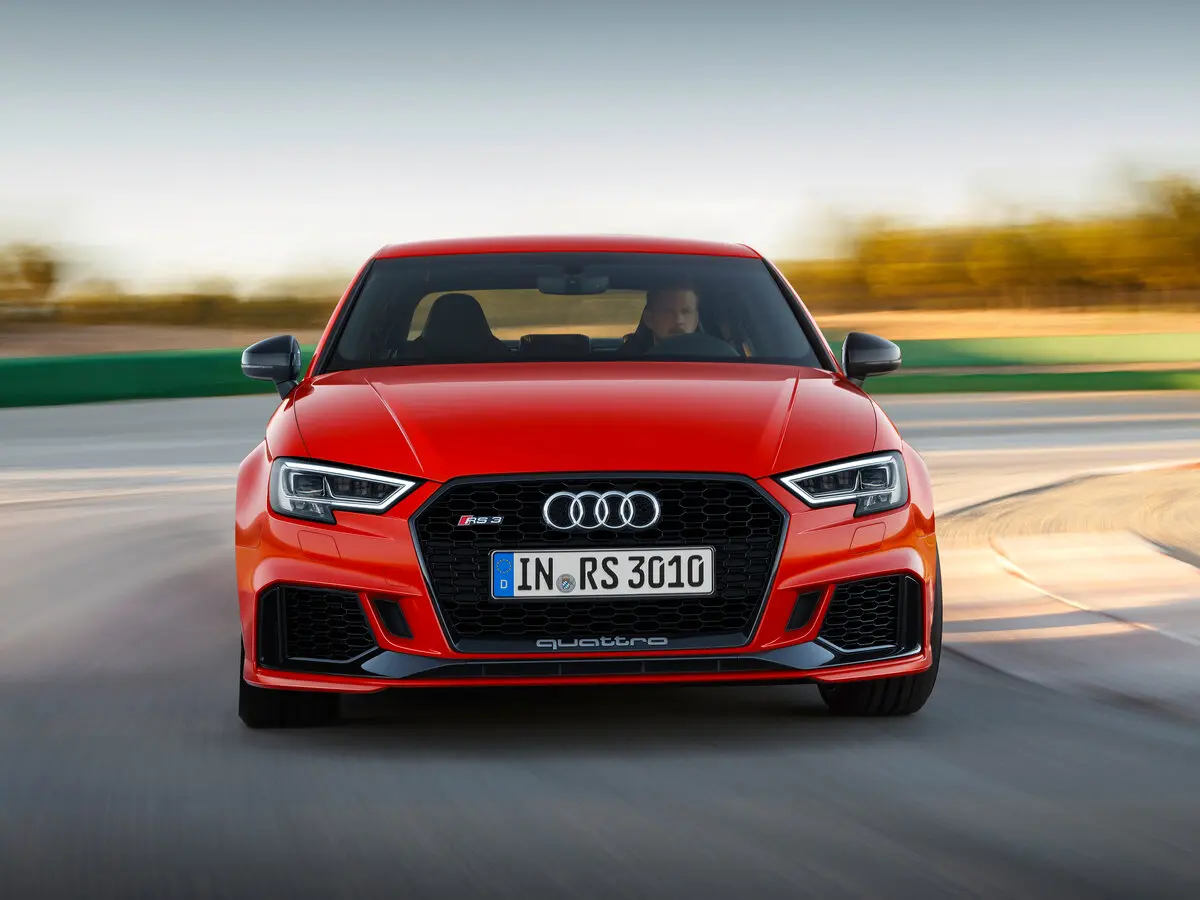 Audi RS 3 II (8V) Рестайлинг Седан — сүрөт 3