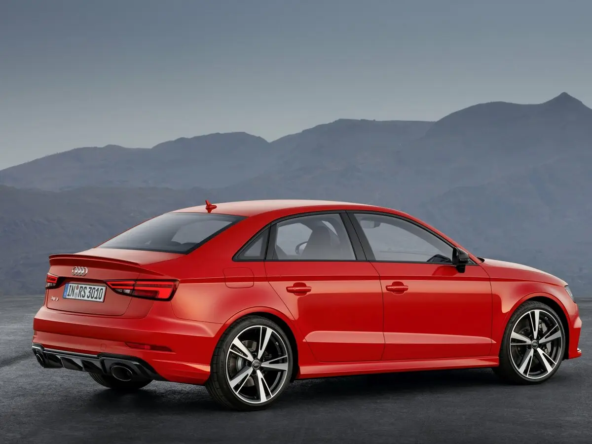 Audi RS 3 II (8V) Рестайлинг Седан — сүрөт 5