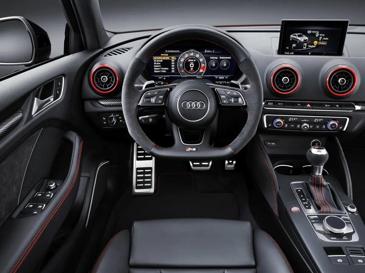 Audi RS 3 II (8V) Рестайлинг Седан — сүрөт 6