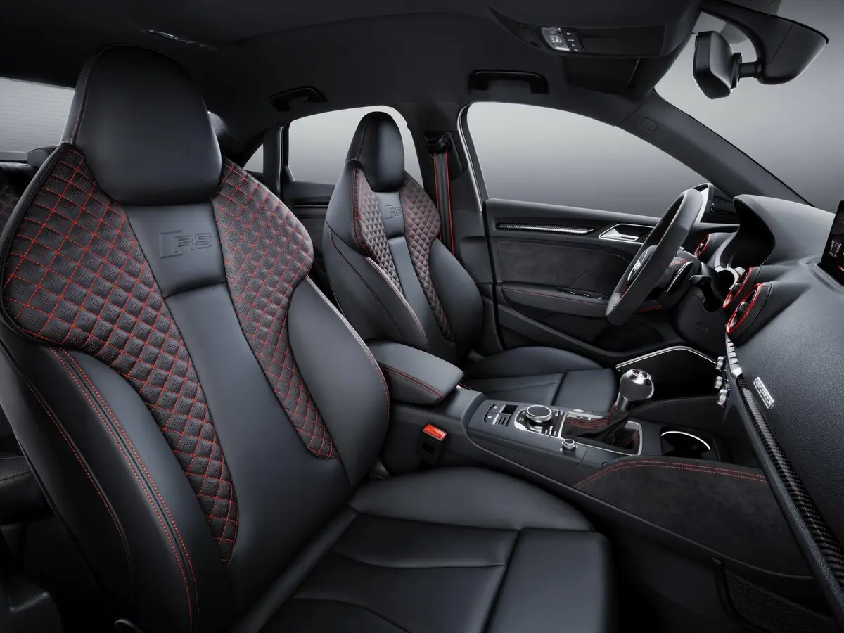 Audi RS 3 II (8V) Рестайлинг Седан — сүрөт 7