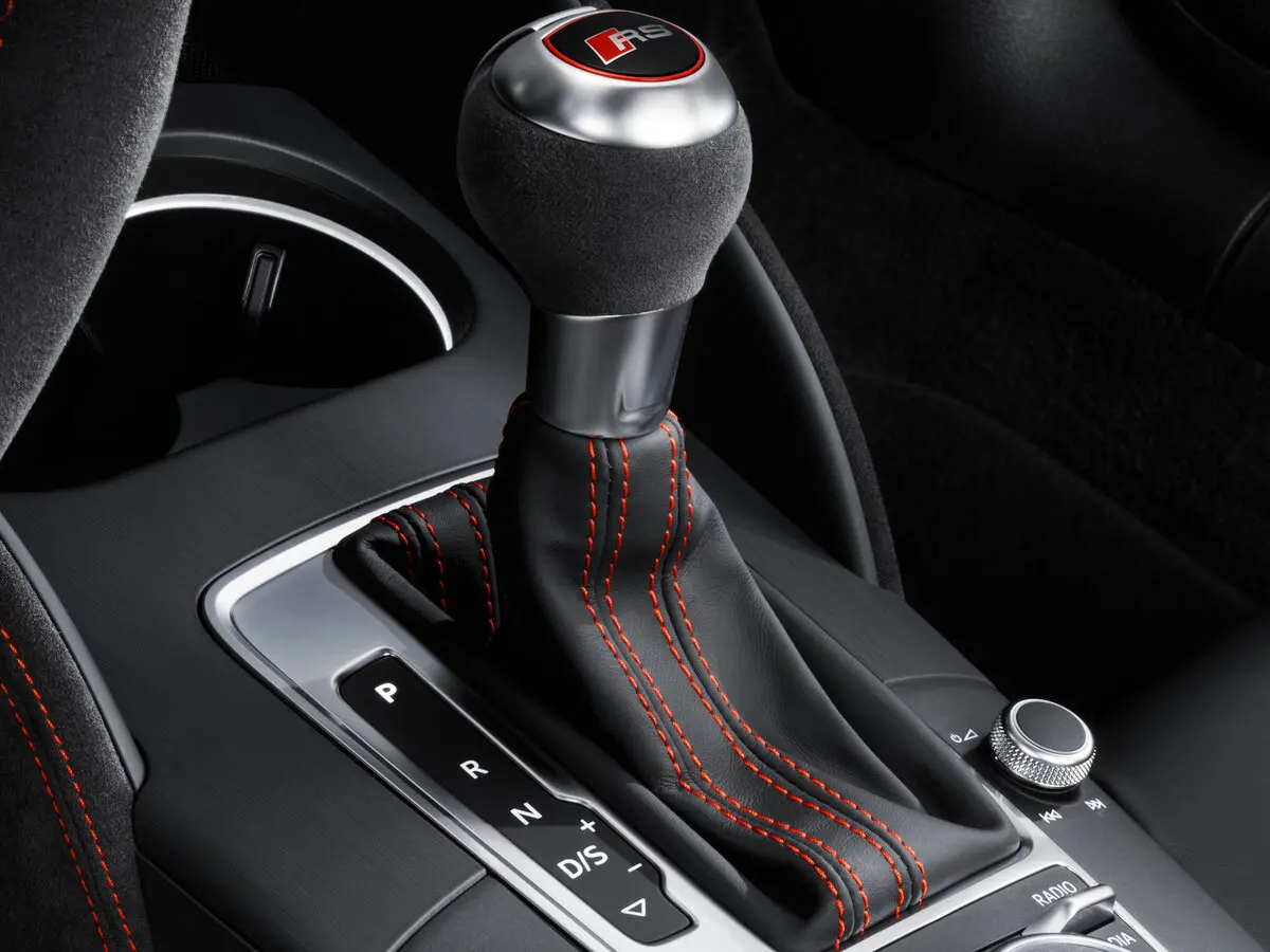 Audi RS 3 II (8V) Рестайлинг Седан — сүрөт 11