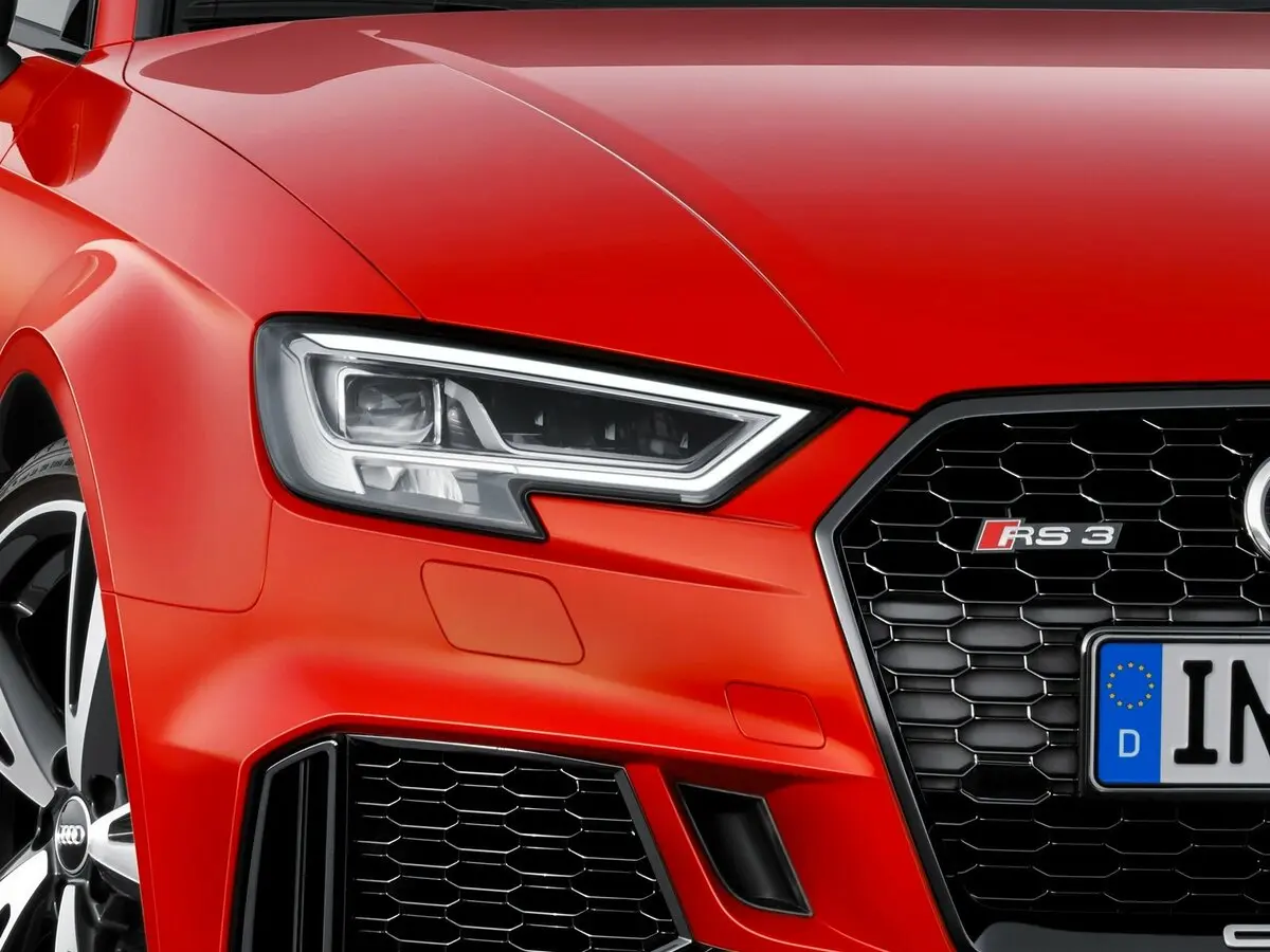 Audi RS 3 II (8V) Рестайлинг Седан — сүрөт 13
