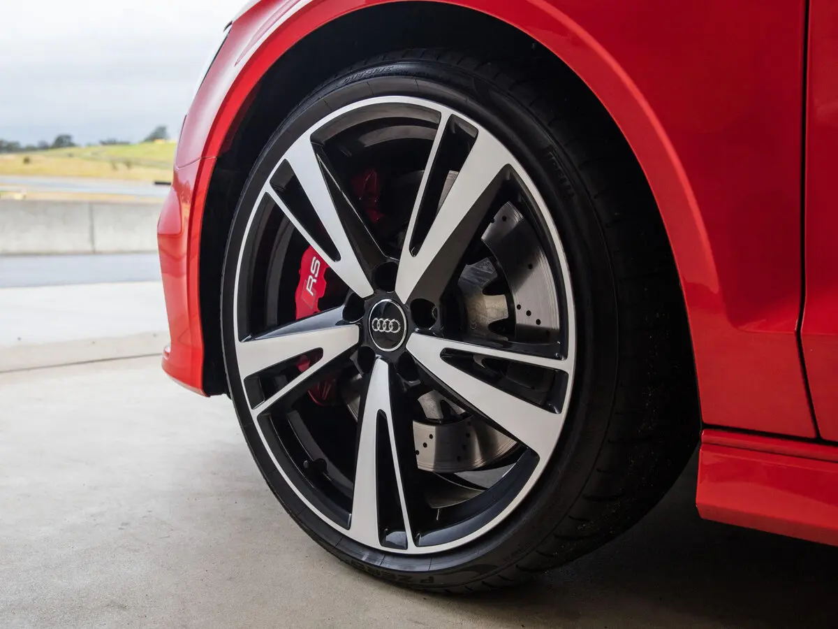 Audi RS 3 II (8V) Рестайлинг Седан — сүрөт 17