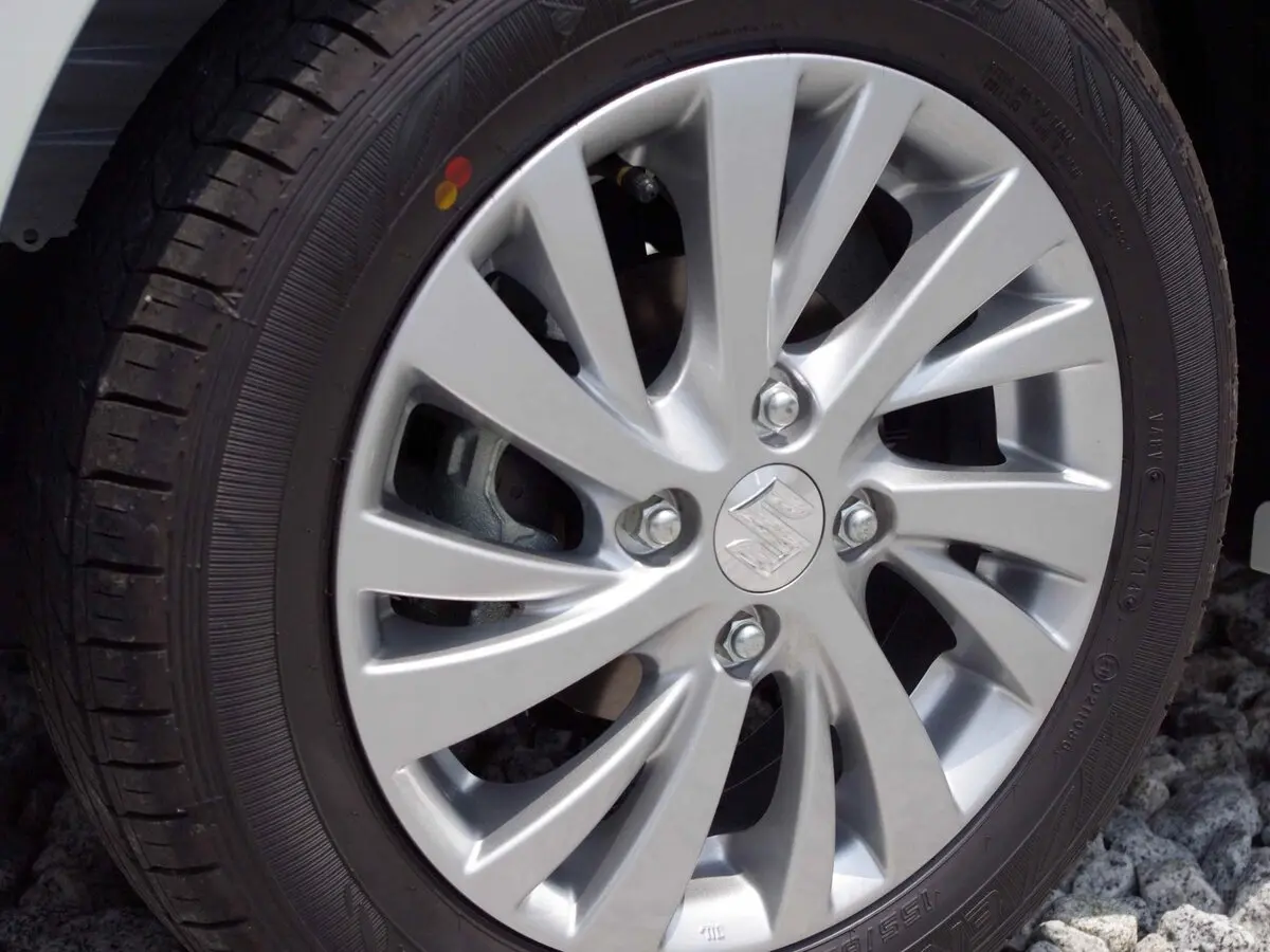 Suzuki Wagon R V Рестайлинг Хэтчбек 5 дв. — сүрөт 16