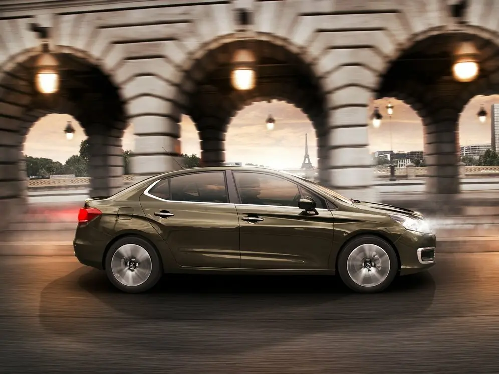 Citroen C4 II Рестайлинг Седан — photo 2