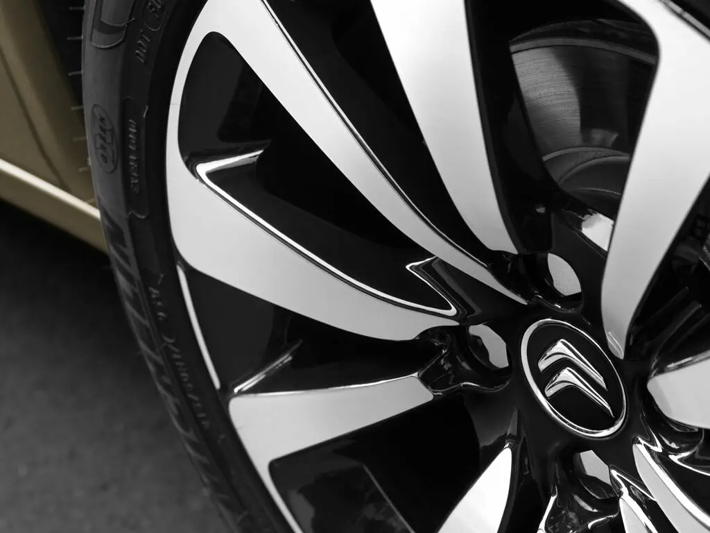 Citroen C4 II Рестайлинг Седан — photo 12