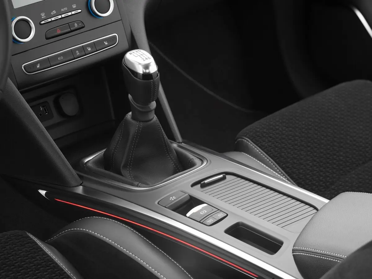 Renault Megane IV Седан — сүрөт 9