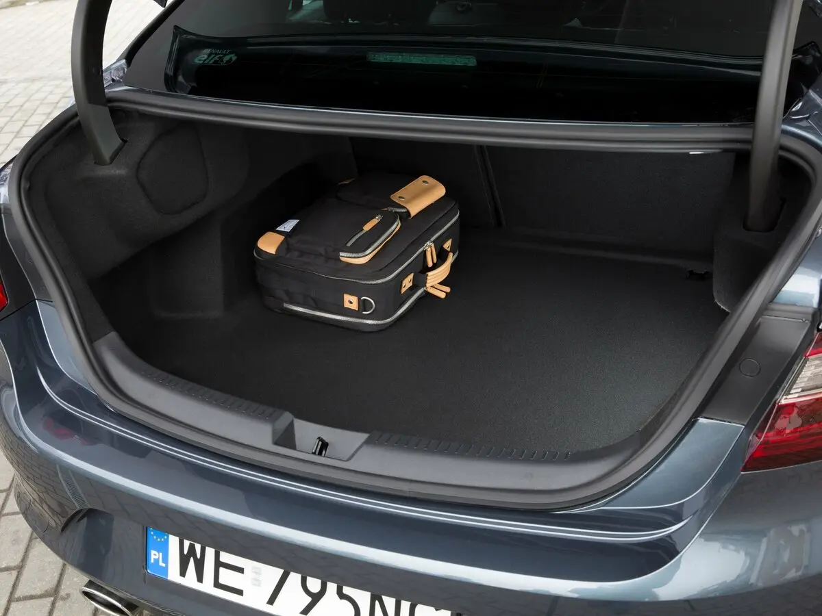 Renault Megane IV Седан — сүрөт 10