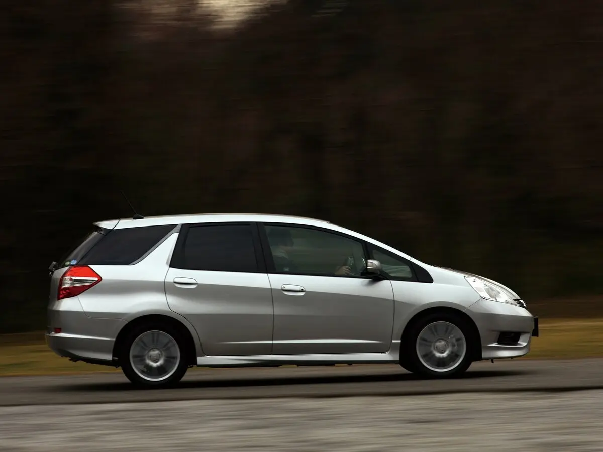 Honda Fit Shuttle I Универсал 5 дв. — сүрөт 2