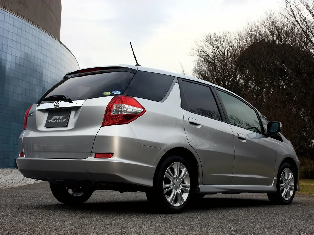 Honda Fit Shuttle I Универсал 5 дв. — сүрөт 4