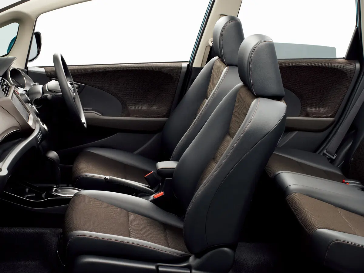 Honda Fit Shuttle I Универсал 5 дв. — сүрөт 6