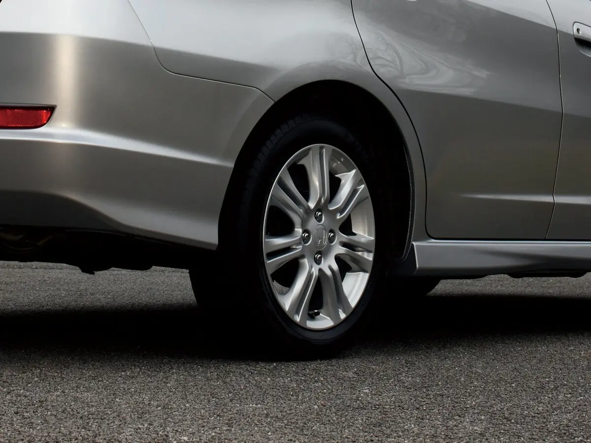 Honda Fit Shuttle I Универсал 5 дв. — сүрөт 12