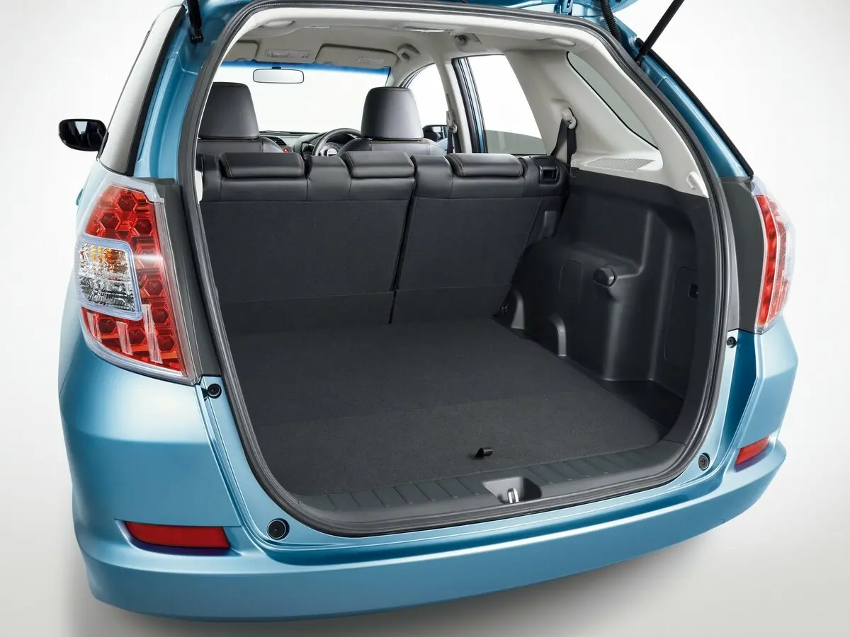 Honda Fit Shuttle I Рестайлинг Универсал 5 дв. — сүрөт 6