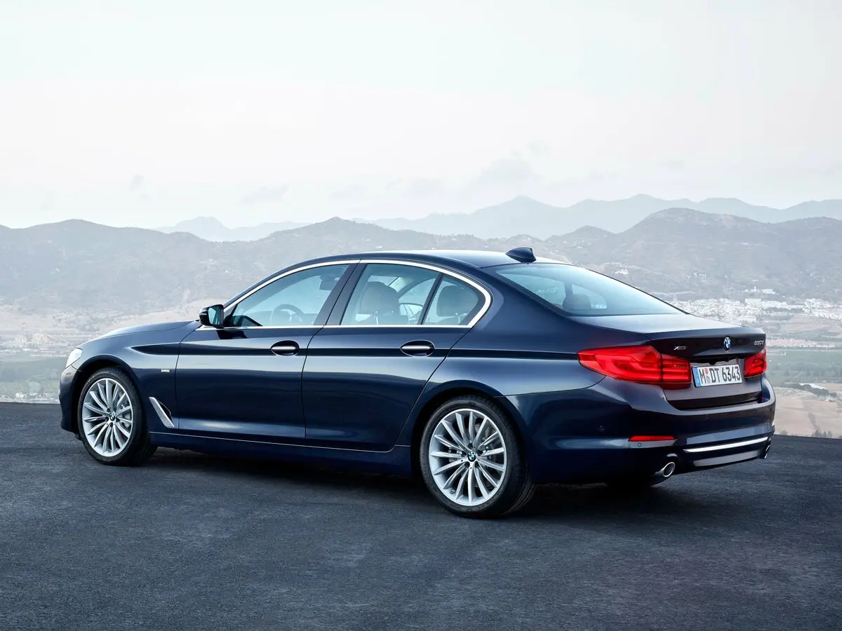 BMW 5 серии VII (G30/G31/G38) Седан — фото 5