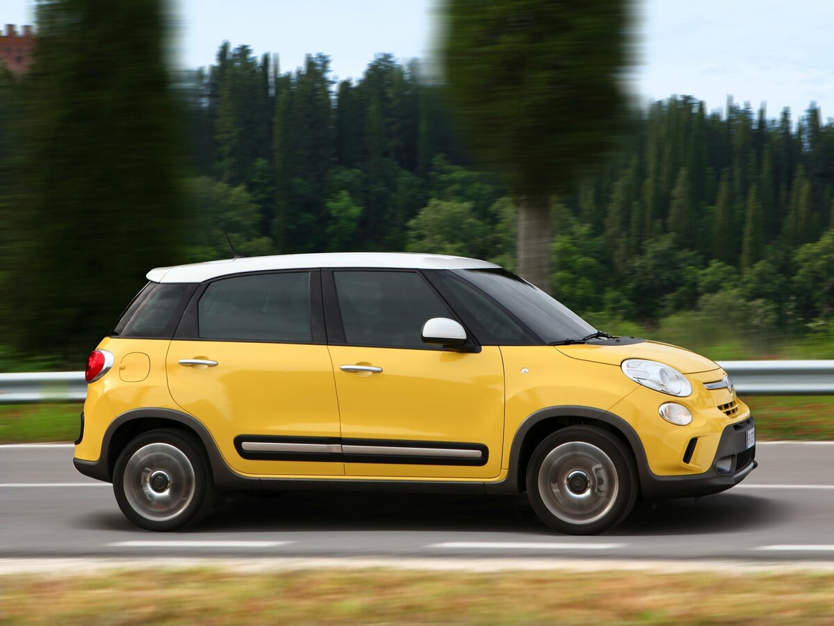 Fiat 500L I Компактвэн Trekking — фото 2