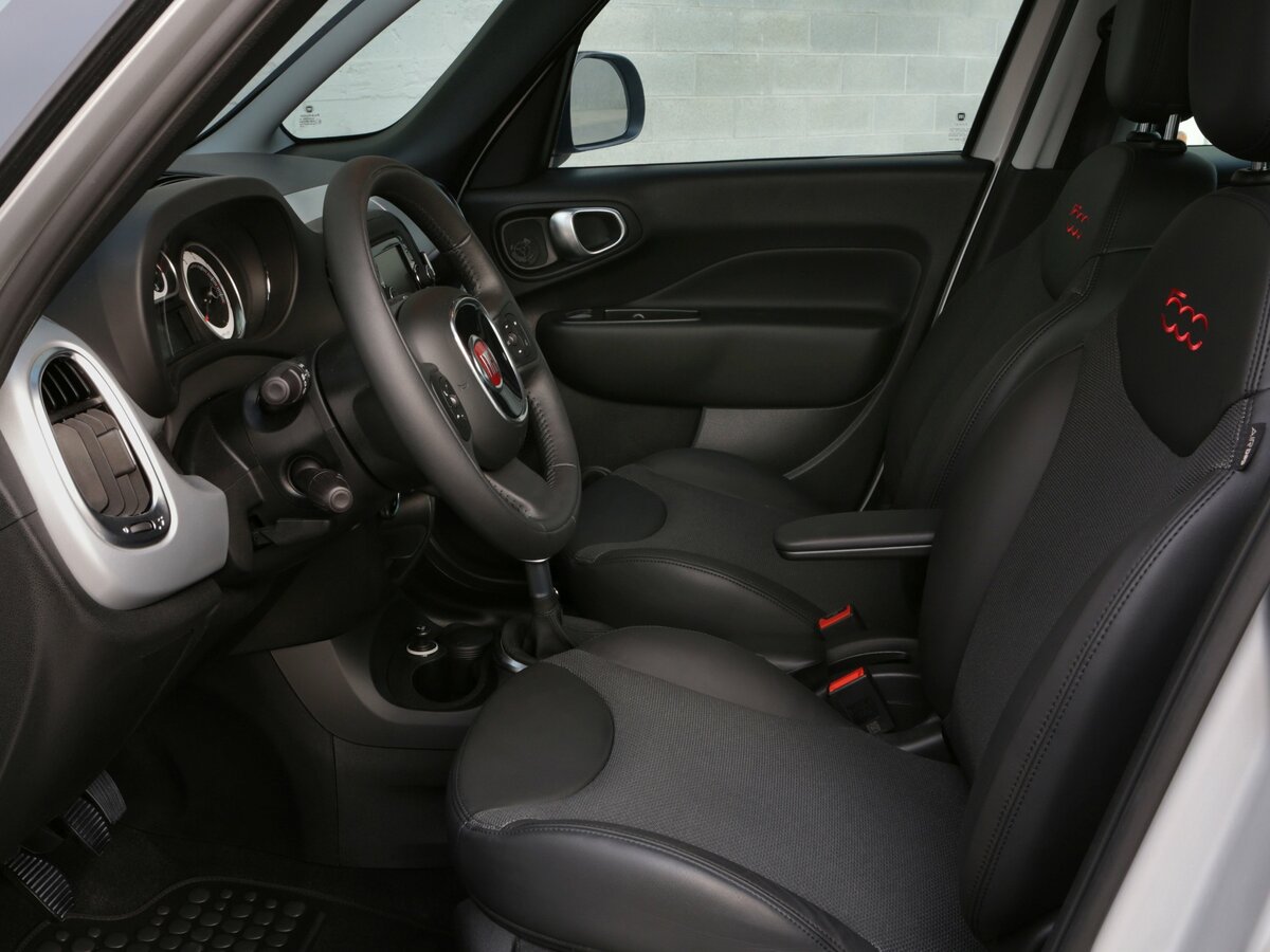 Fiat 500L I Компактвэн Trekking — фото 7