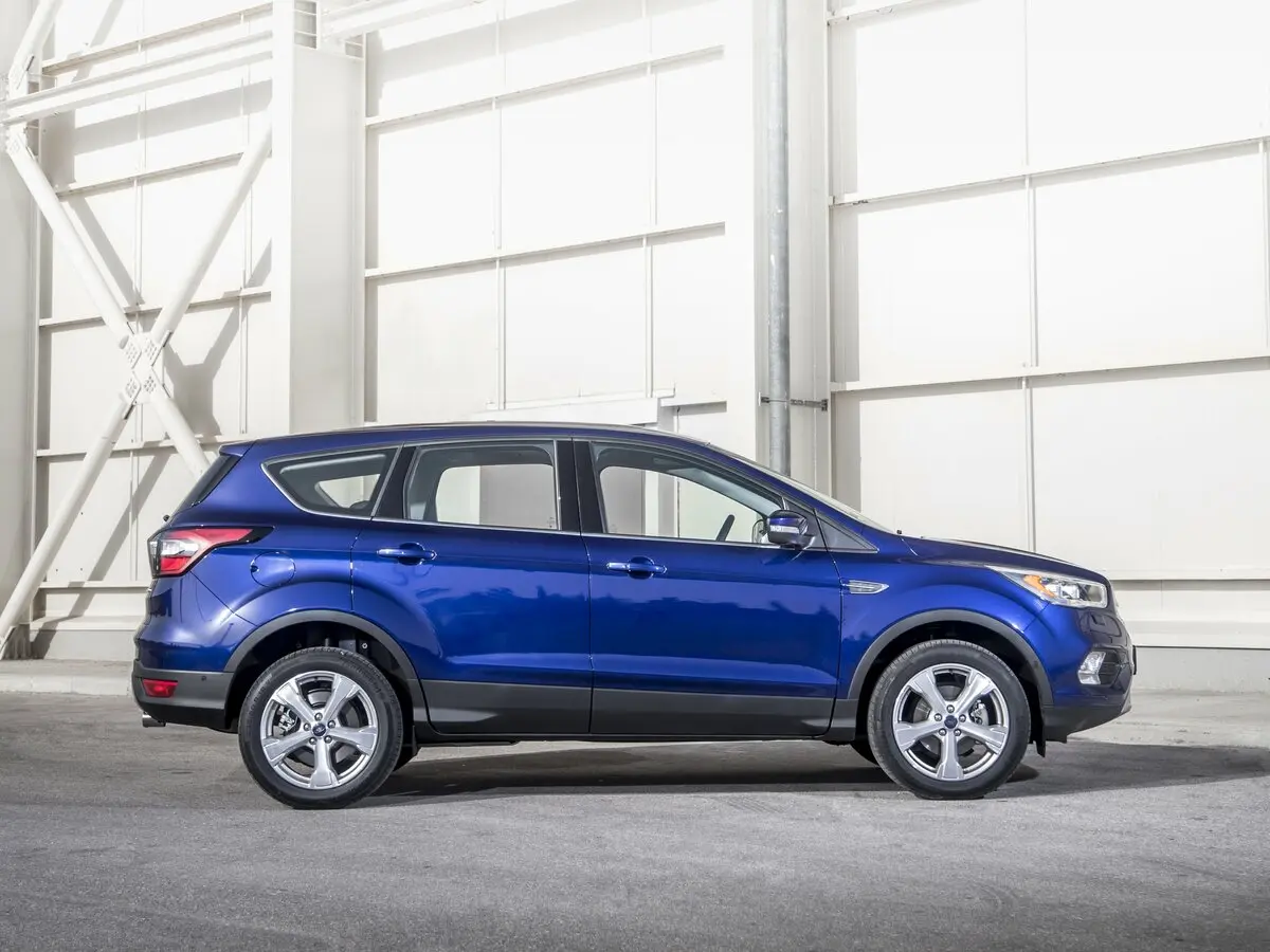 Ford Kuga II Рестайлинг Внедорожник 5 дв. — сүрөт 2