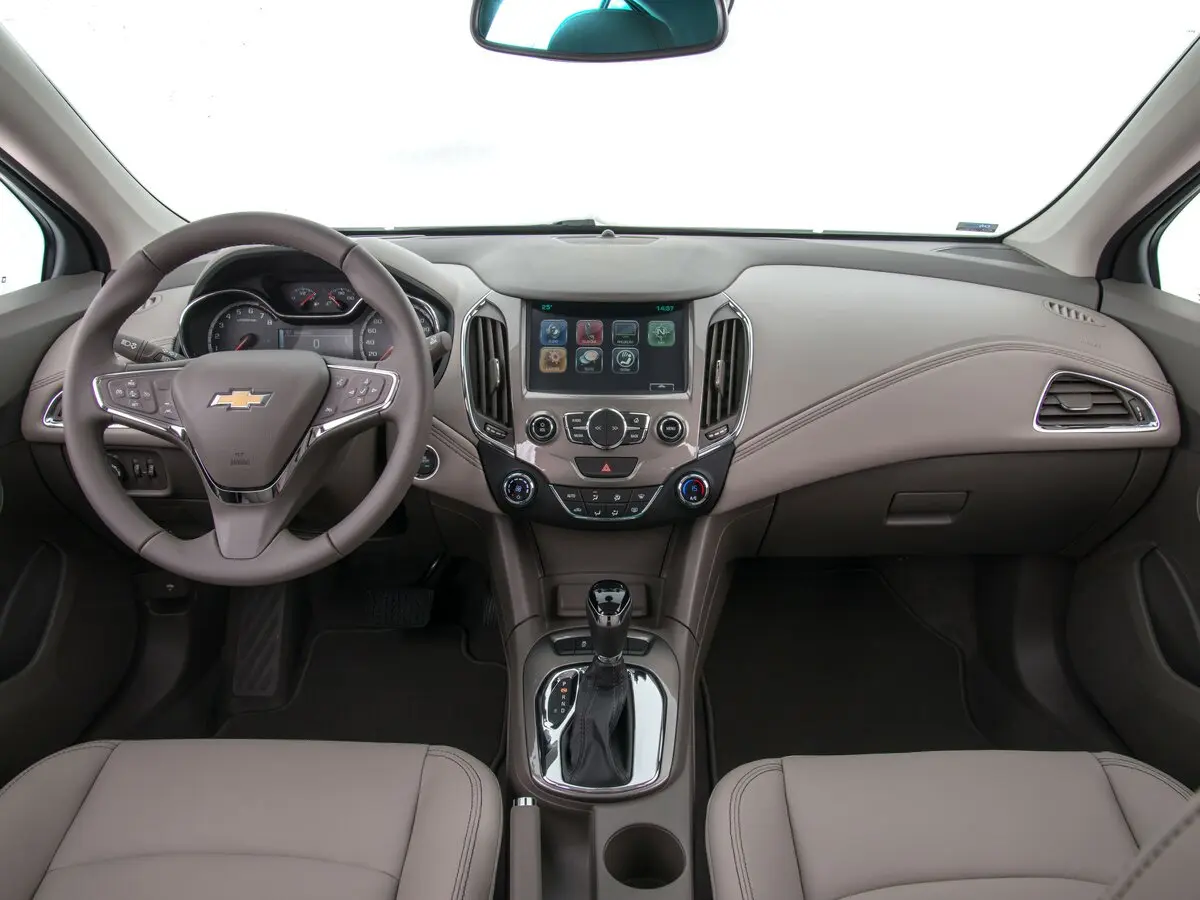 Chevrolet Cruze II Хэтчбек 5 дв. — сүрөт 6