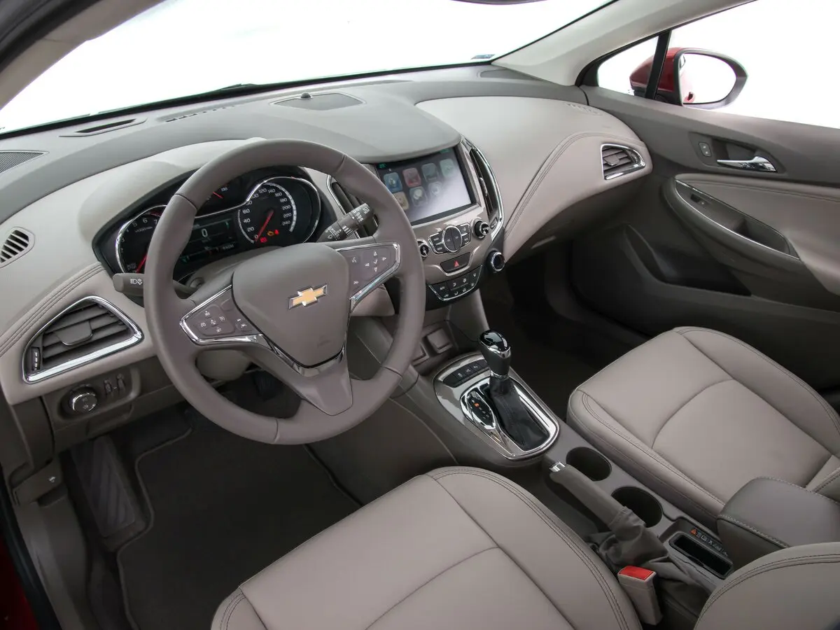 Chevrolet Cruze II Хэтчбек 5 дв. — сүрөт 7