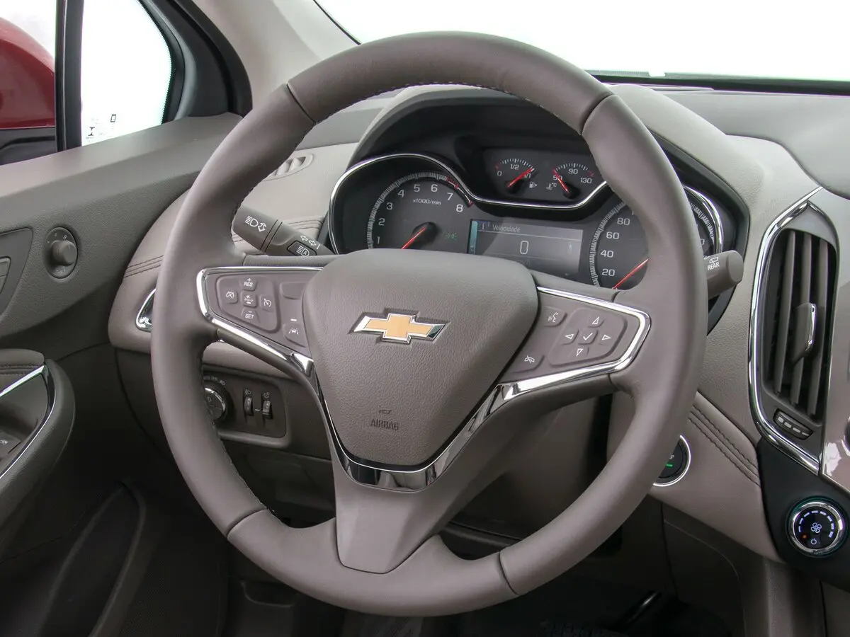 Chevrolet Cruze II Хэтчбек 5 дв. — сүрөт 10