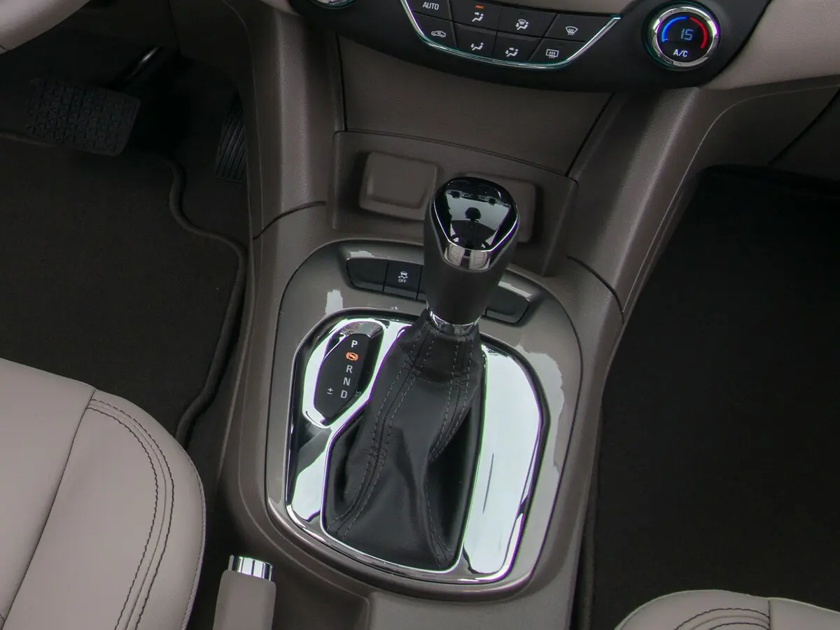 Chevrolet Cruze II Хэтчбек 5 дв. — сүрөт 13