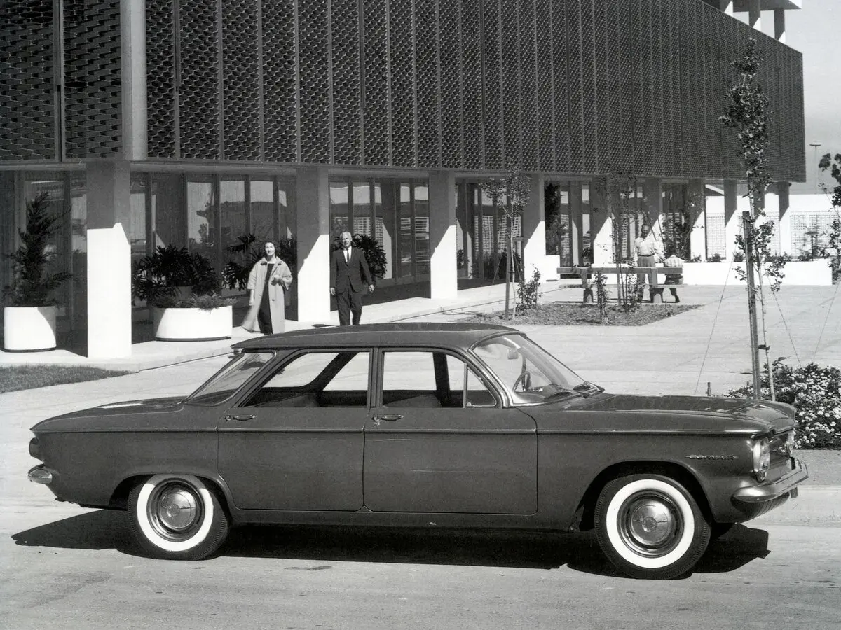 Chevrolet Corvair I Седан — сүрөт 2