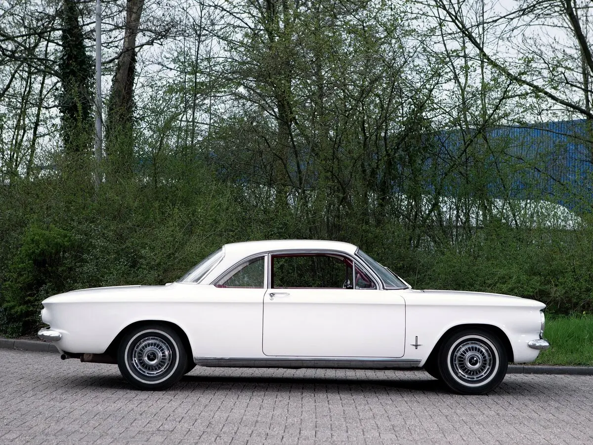 Chevrolet Corvair I Купе — сүрөт 2