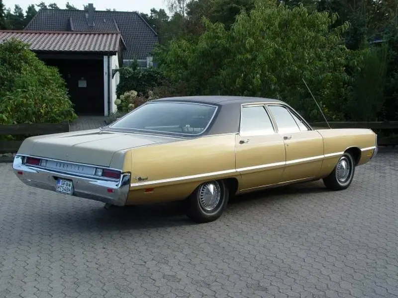 Chrysler Newport V Седан — 照片 3