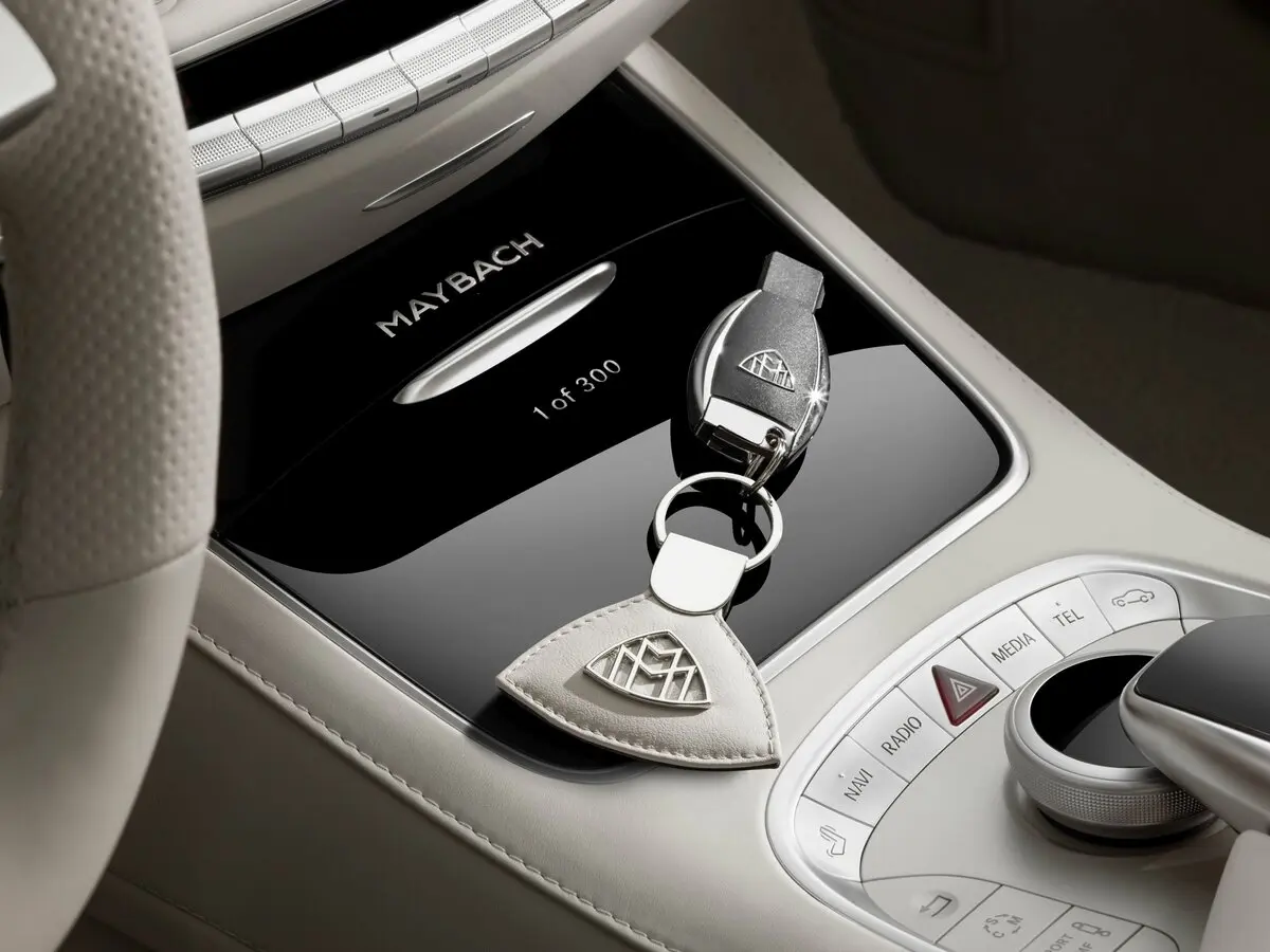 Mercedes-Benz Maybach S-Класс I (X222) Рестайлинг Кабриолет — 照片 13