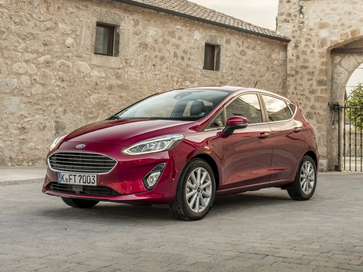 Ford Fiesta Mk7 Хэтчбек 5 дв.