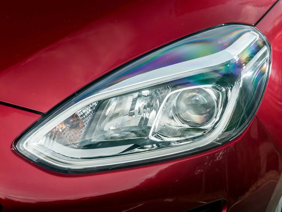Ford Fiesta Mk7 Хэтчбек 5 дв. — 照片 14