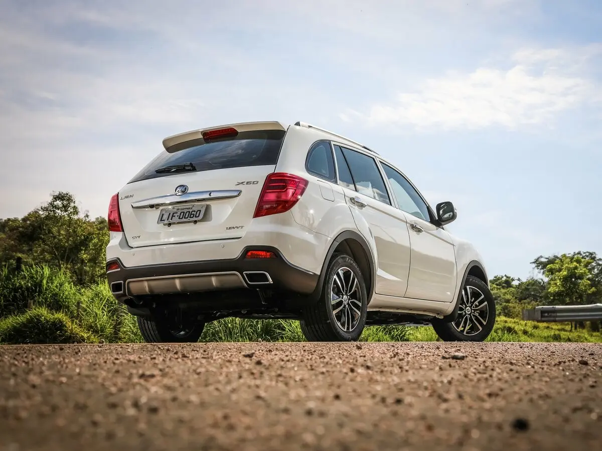 Lifan X60 I Рестайлинг 2 Внедорожник 5 дв. — 照片 5