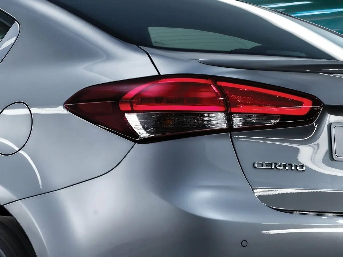 Kia Cerato III Рестайлинг (Classic) Седан — сүрөт 12