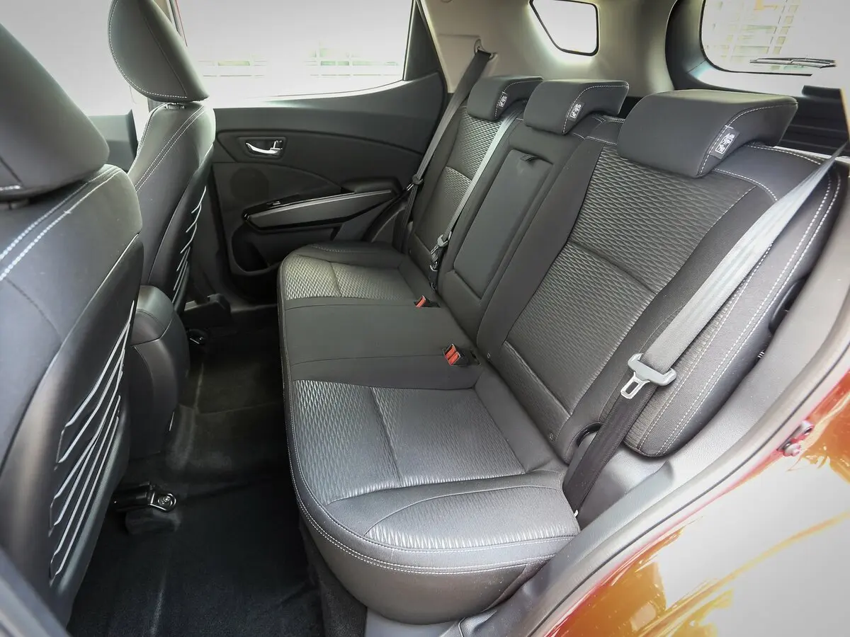 SsangYong XLV I Внедорожник 5 дв. — фото 10