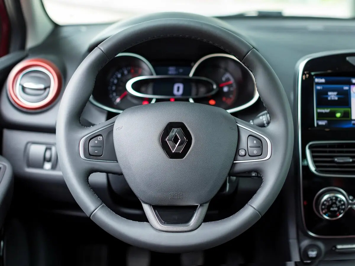 Renault Clio IV Рестайлинг Хэтчбек 5 дв. — 照片 8