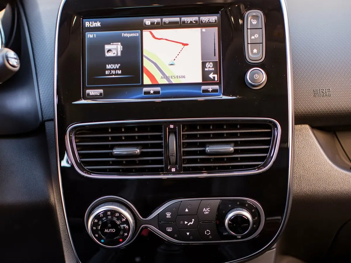 Renault Clio IV Рестайлинг Универсал 5 дв. — сүрөт 9