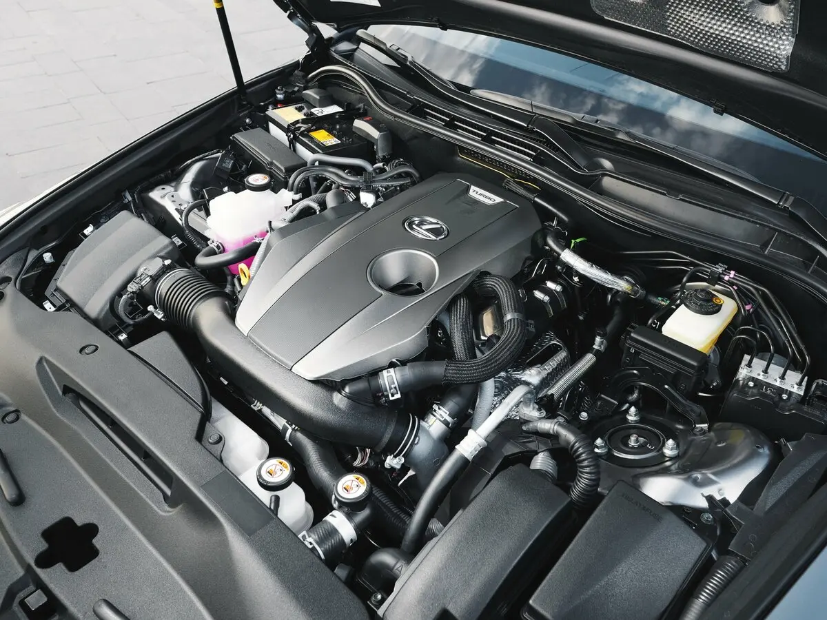 Lexus IS III Рестайлинг Седан — фото 16