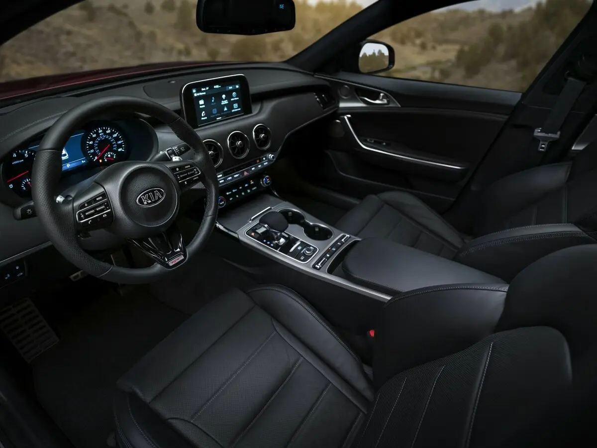 Kia Stinger I Лифтбек — фото 8