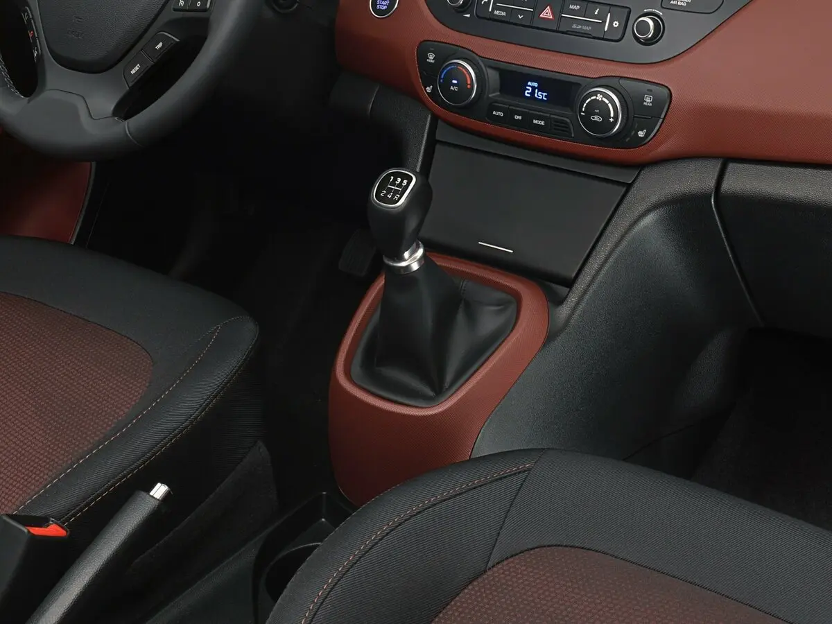 Hyundai i10 II Рестайлинг Хэтчбек 5 дв. — сүрөт 11