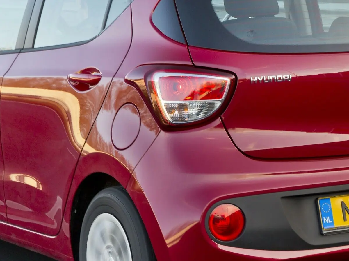 Hyundai i10 II Рестайлинг Хэтчбек 5 дв. — сүрөт 15