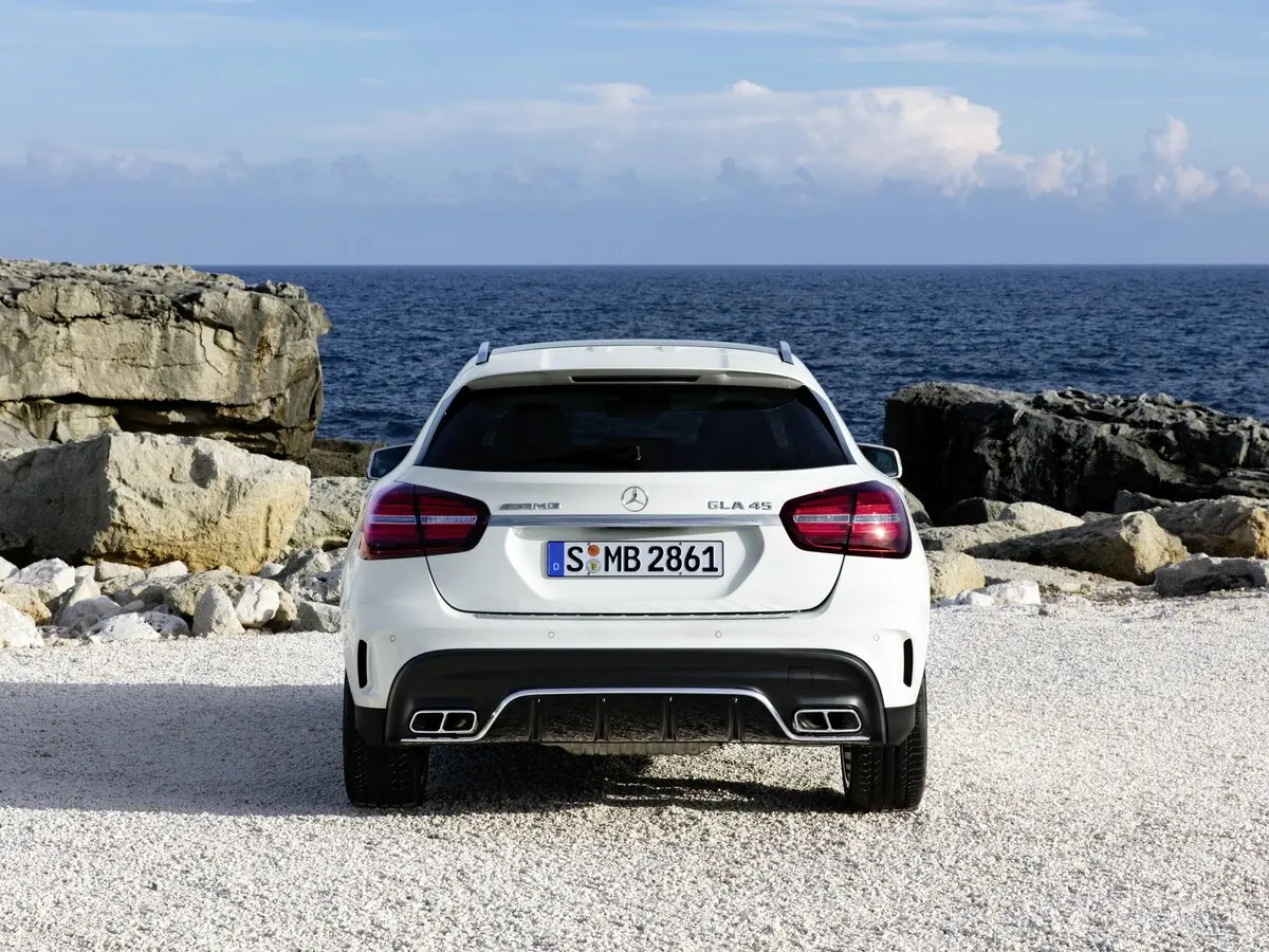 Mercedes-Benz GLA AMG I (X156) Рестайлинг Внедорожник 5 дв. — photo 4