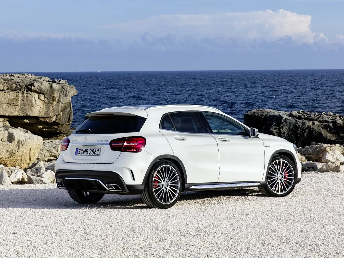 Mercedes-Benz GLA AMG I (X156) Рестайлинг Внедорожник 5 дв. — photo 5
