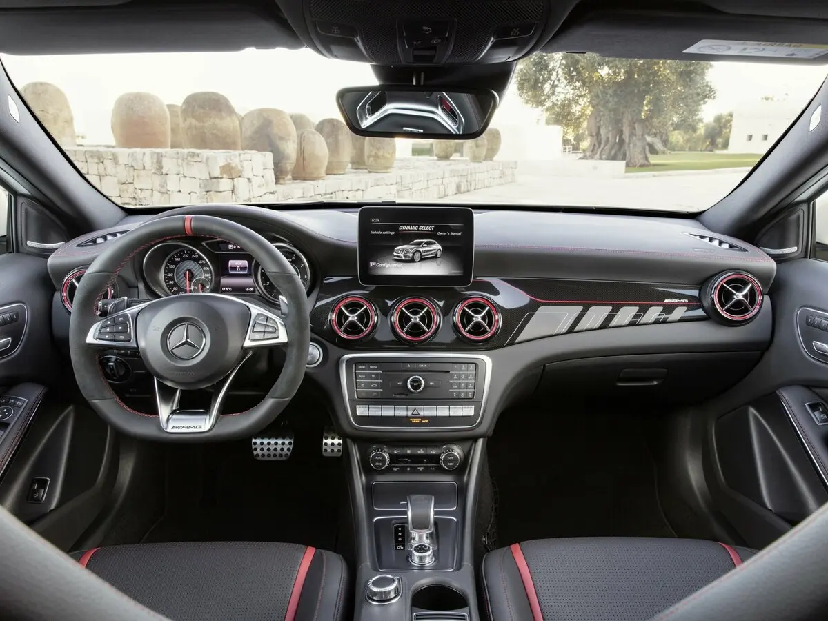 Mercedes-Benz GLA AMG I (X156) Рестайлинг Внедорожник 5 дв. — photo 6