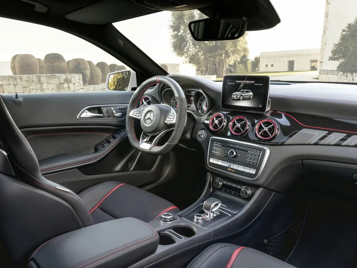 Mercedes-Benz GLA AMG I (X156) Рестайлинг Внедорожник 5 дв. — photo 7