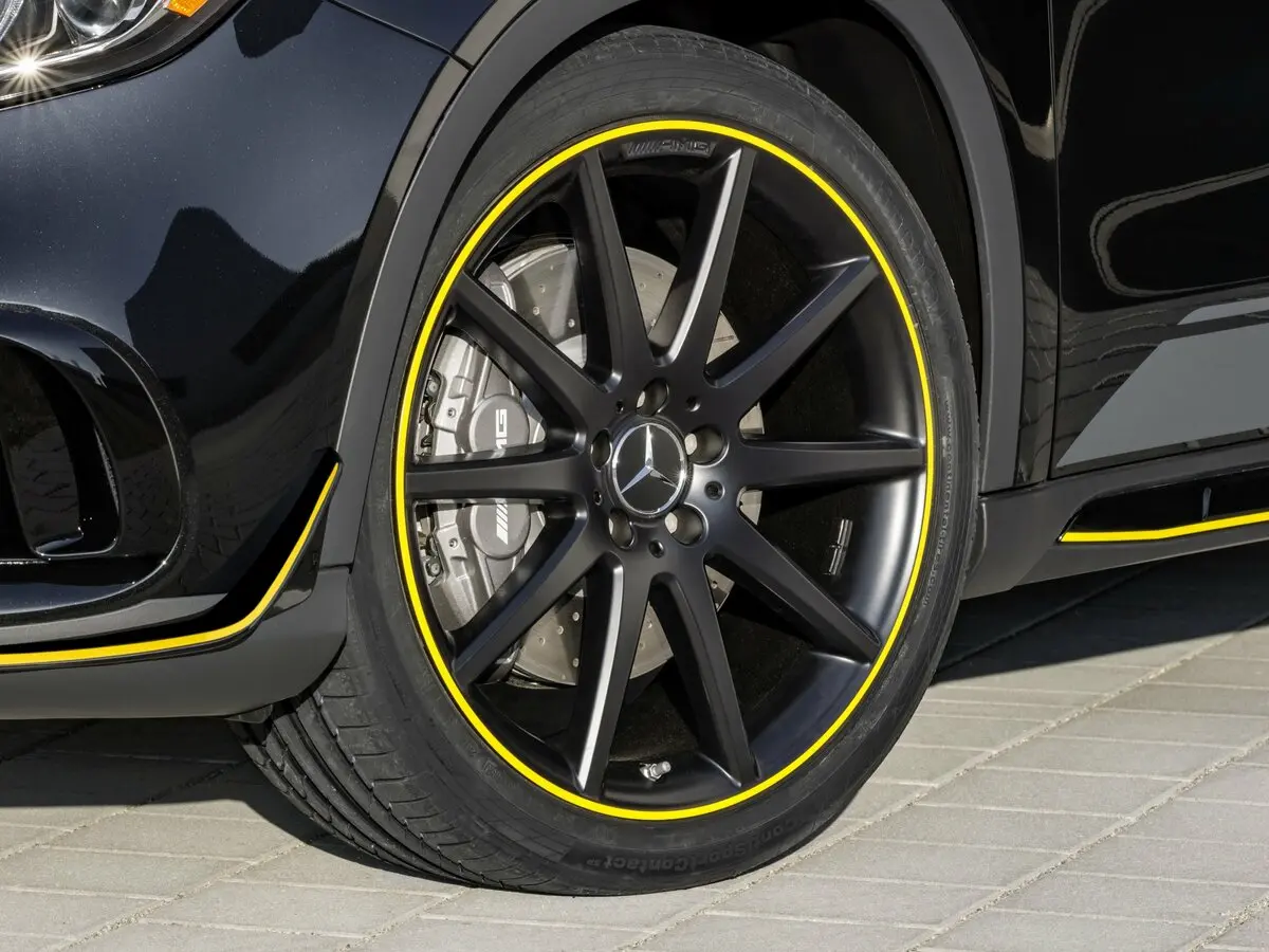 Mercedes-Benz GLA AMG I (X156) Рестайлинг Внедорожник 5 дв. — photo 15
