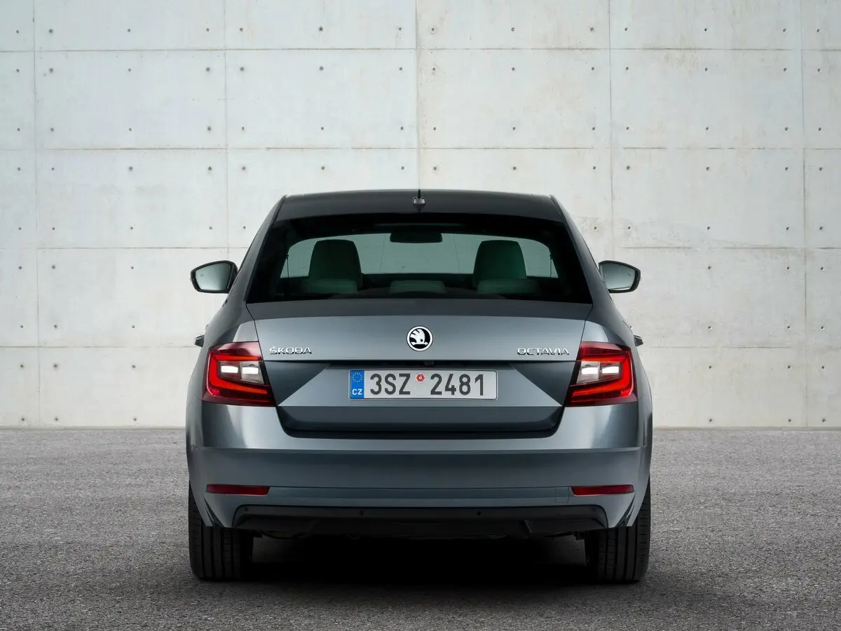 Skoda Octavia III (A7) Рестайлинг Лифтбек — сүрөт 4
