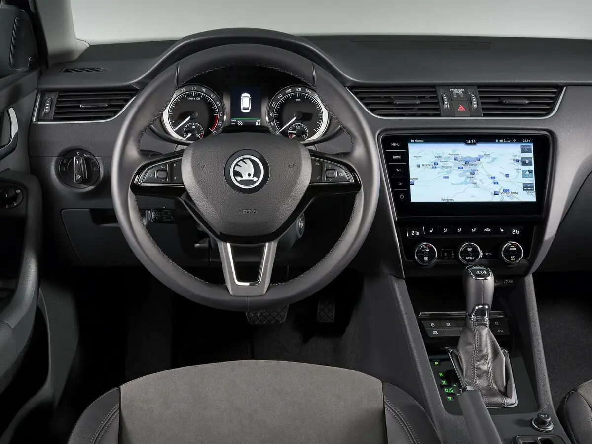 Skoda Octavia III (A7) Рестайлинг Лифтбек — сүрөт 6