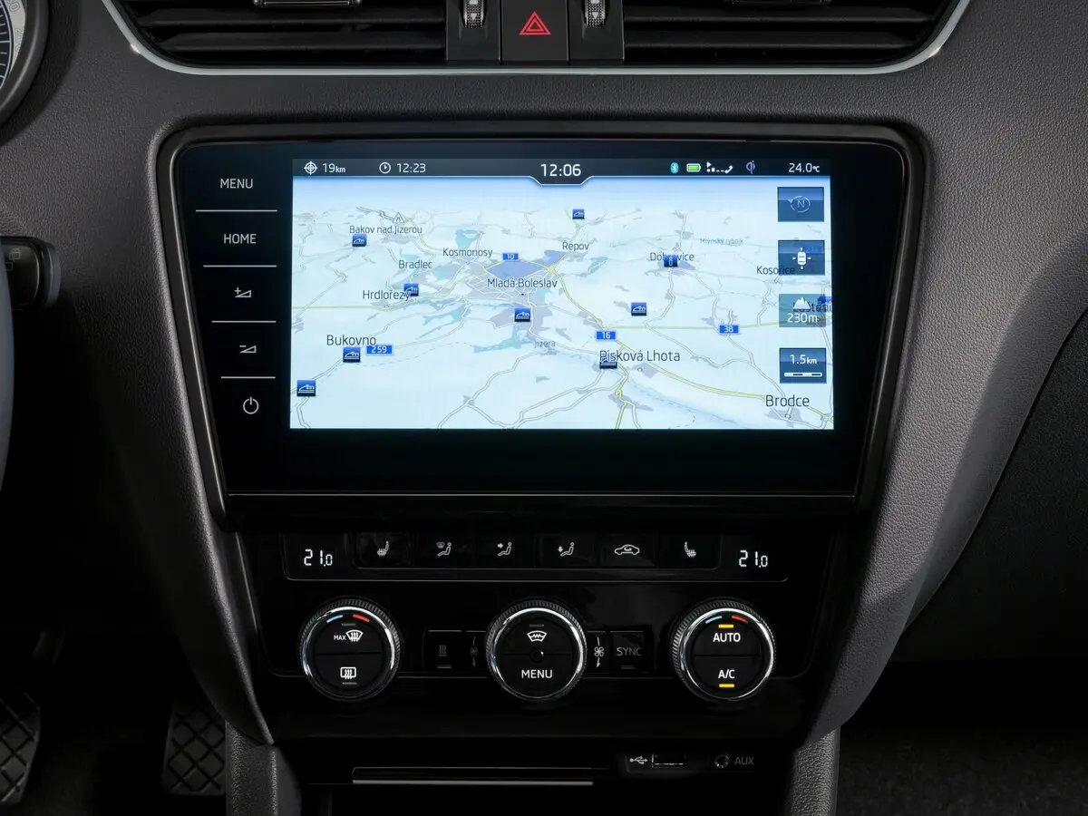 Skoda Octavia III (A7) Рестайлинг Лифтбек — сүрөт 11
