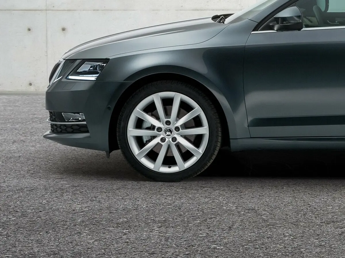 Skoda Octavia III (A7) Рестайлинг Лифтбек — сүрөт 13
